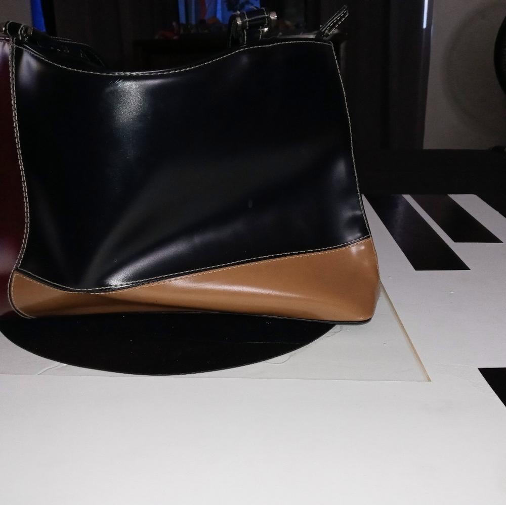 Purse - Picture 2 of 3